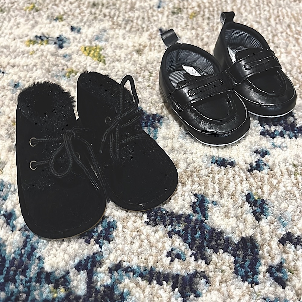 (2) Pairs Newborn Shoes & Boots 🥾